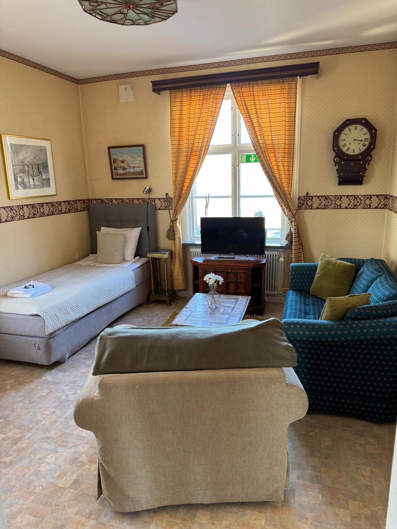 Brunsbo G:A Biskopsgard Hotell & Konferens Skara Exterior foto